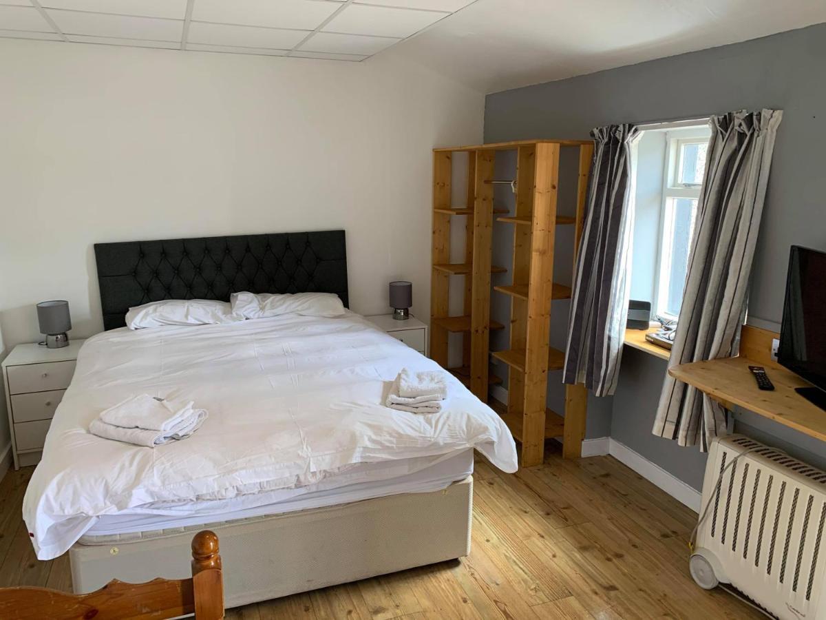 The Carisbrooke Hotell Forres Exteriör bild